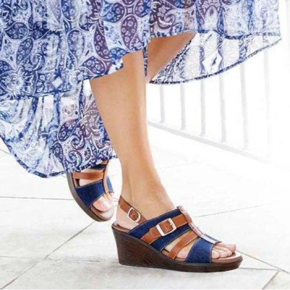 SAS Women’s Layla T-strap Wedge
Sandals - Picture 1 of 11